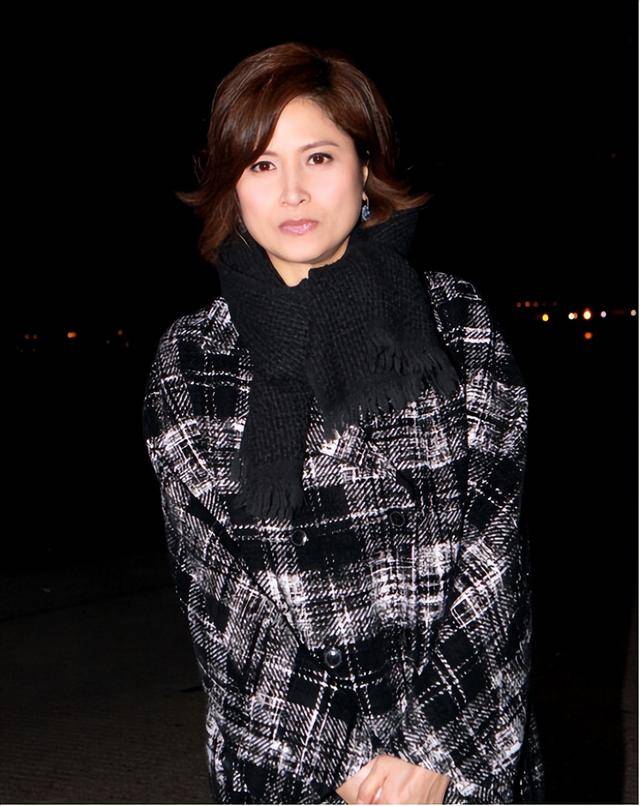 TVB前花旦银灰发惊艳全网开始拍摄新剧曾被导演勒令减肥