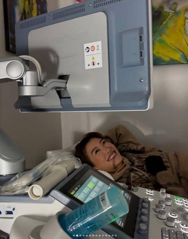 谢贤42岁女儿二胎孕肚照曝36周状态超好与外籍男友恋情甜蜜