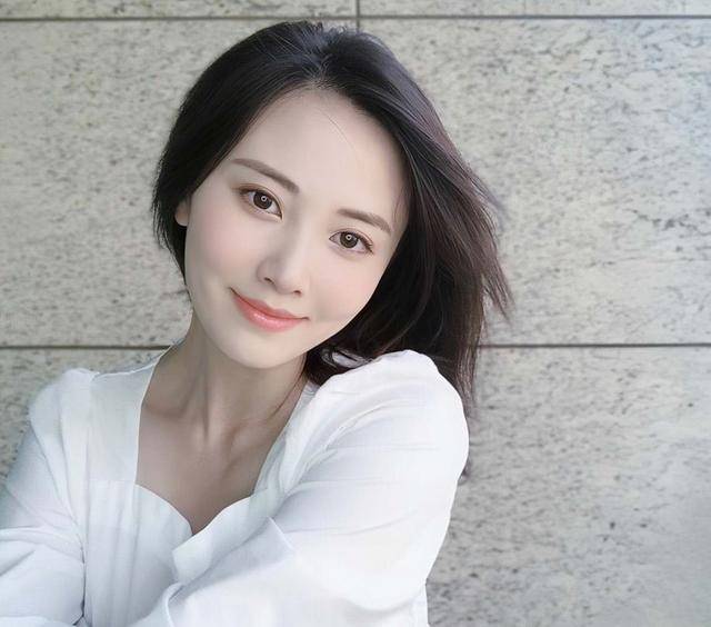 恭喜！TVB知名女星不排除闪婚和富二代关系比朋友更亲密