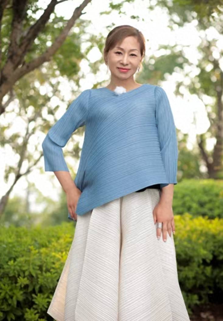难过！前TVB绿叶妻子离世后直认情绪飘忽更信对方从未离开自己