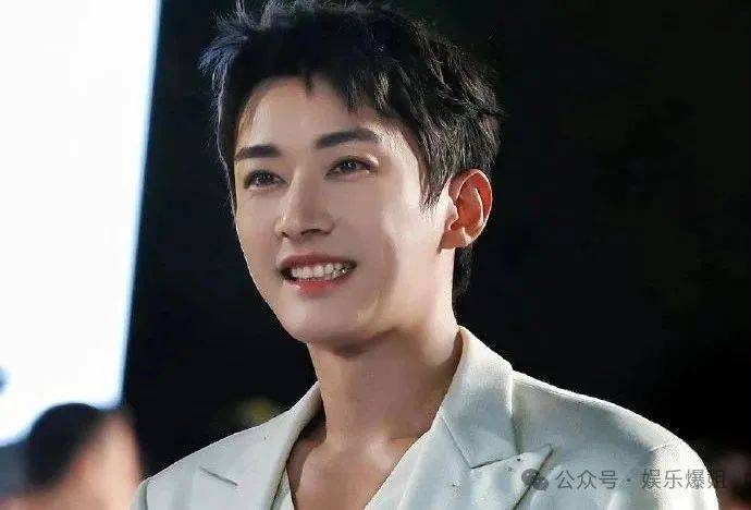 2025630关晓彤鹿晗情况宋雨琦王嘉尔《朝雪录》效果刘学义演技台词在线能说说林俊杰艺人贴身保镖