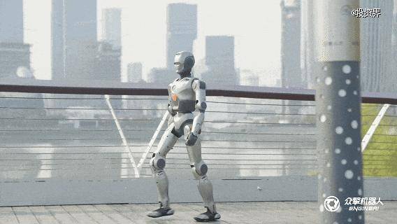 刘强东今天大扫货领投三家具身智能公司